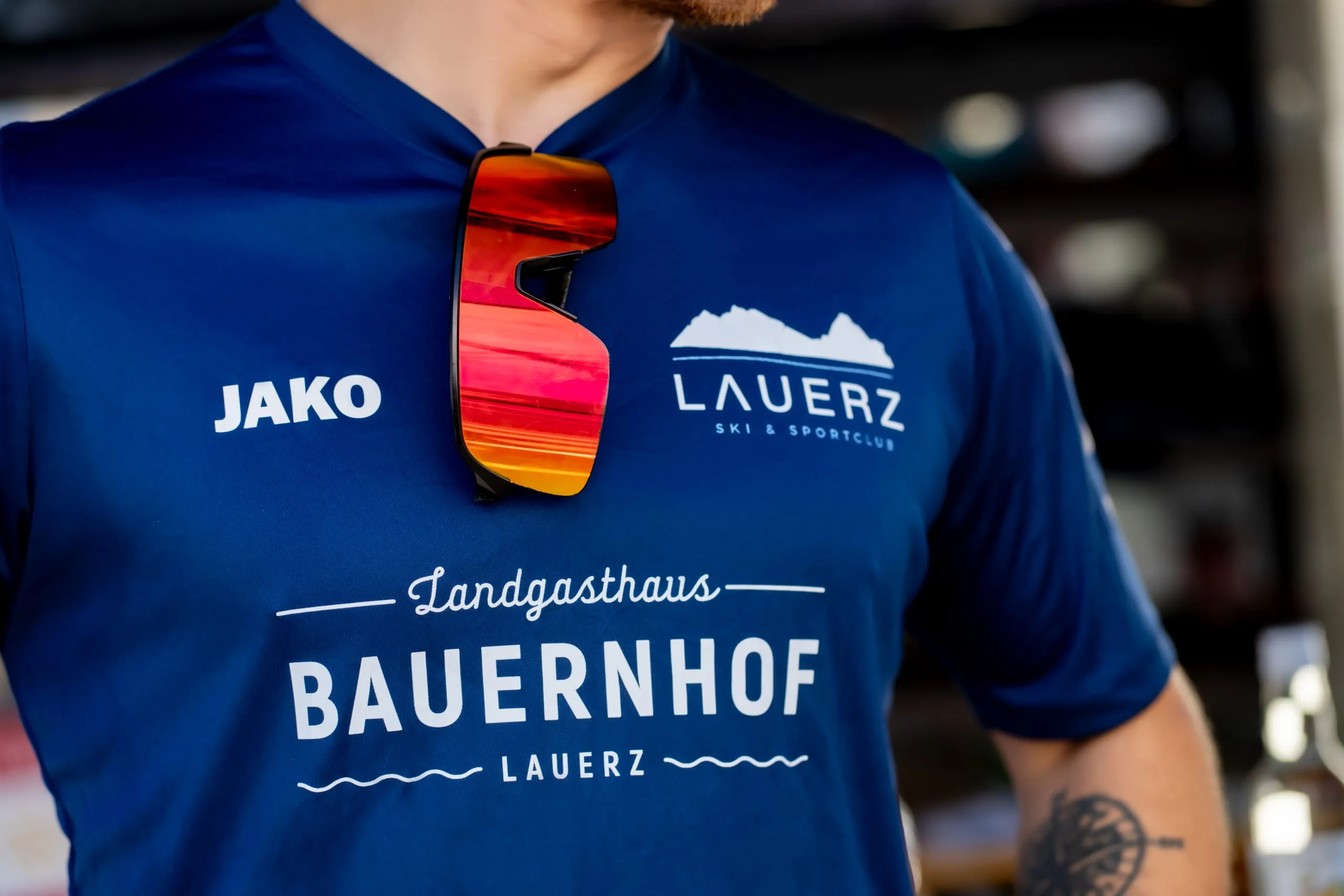 De schnällscht Lauerzer 2026 Neues Trikot.jpg